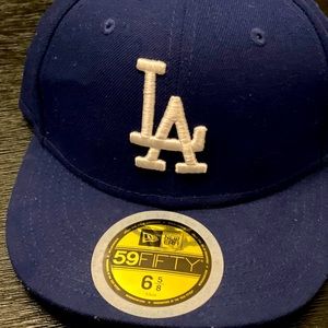 Youth New Era fitted size 6 5/8